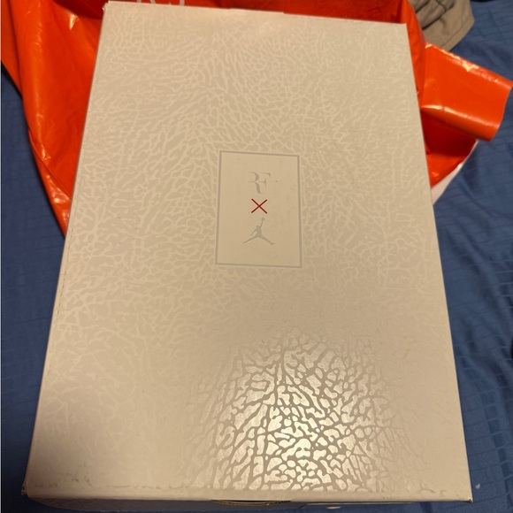 Nike Zoom Vapor AJ3 x Roger Federer Tennis Shoe - Picture 3 of 10